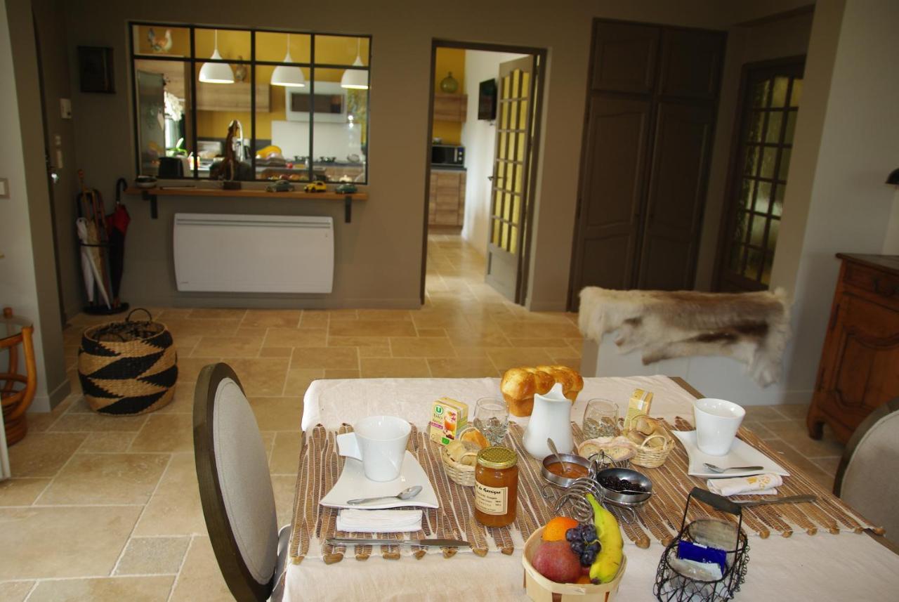 Bed and Breakfast Les Coronilles Saint-Maximin Exterior foto