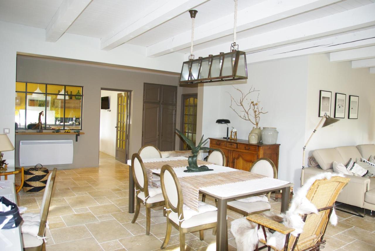 Bed and Breakfast Les Coronilles Saint-Maximin Exterior foto