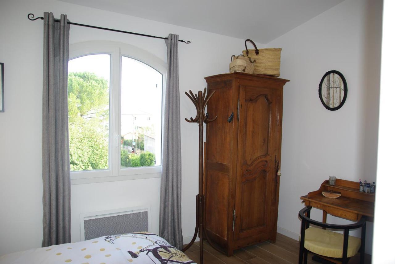 Bed and Breakfast Les Coronilles Saint-Maximin Exterior foto