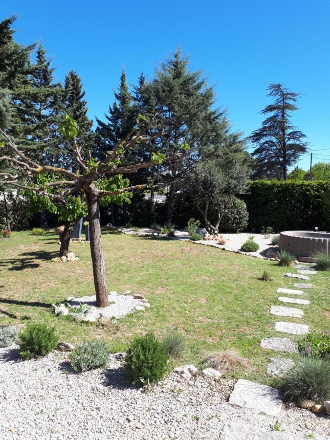 Bed and Breakfast Les Coronilles Saint-Maximin Exterior foto